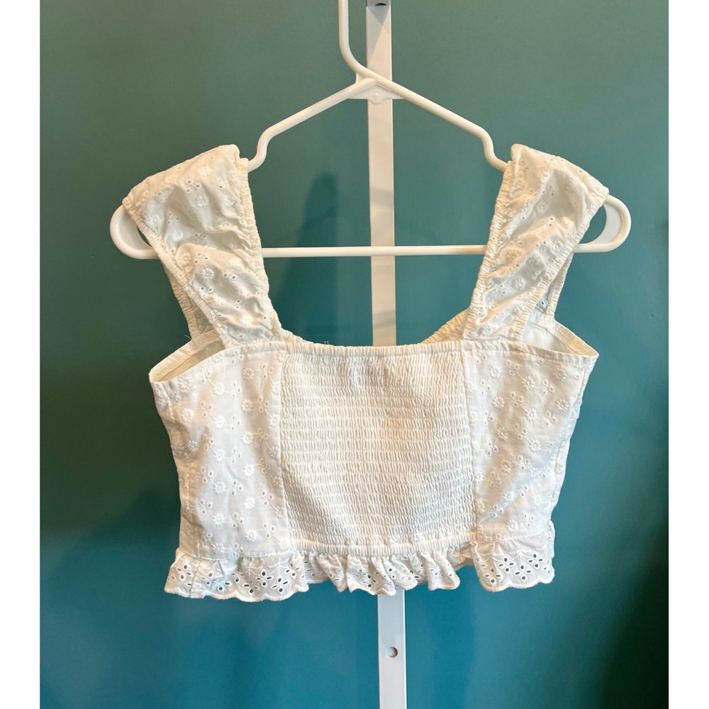 Hollister Womens Crop Top S White Eyelet Floral Smocked Back Ruffle Hem Blouse - Picture 2 of 8